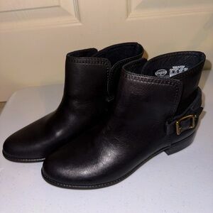 Fossil women’s Black Leather Ankle Booties with Buckle 8.5 punk western boho